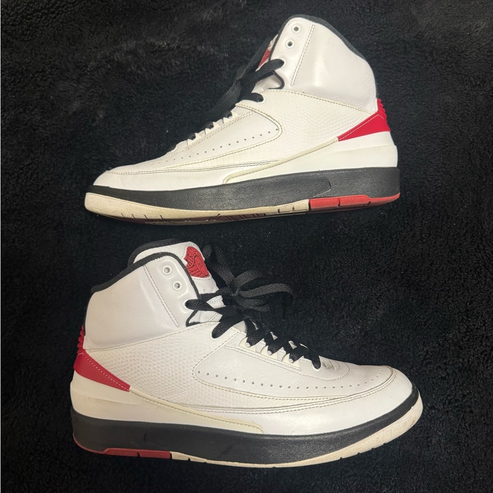 Air Jordan 2 Chicago